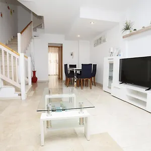 Masvacation Hr, 4room, Terrace, Parking Сasa de vacaciones