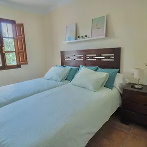https://preciosa-casa-con-piscina.1costadelsol.com